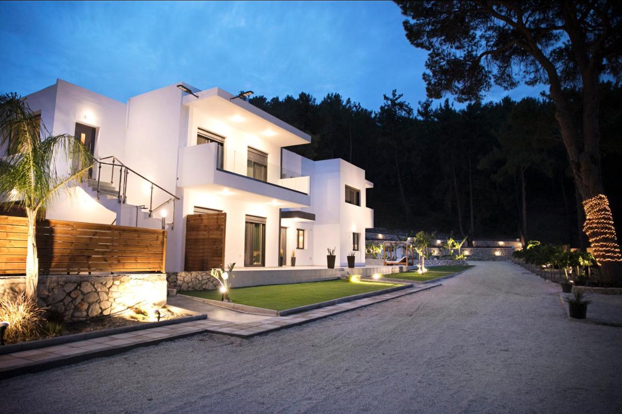 Dasylio - Earthy Living Vila *
